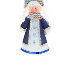 Мягкая игрушка Снегурочка в синем пальто
